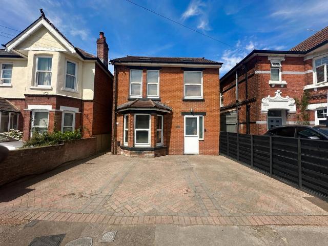 Flat for rent in Bitterne Park, City Of Southampton
