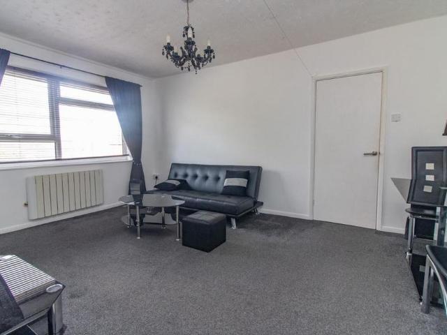 Apartment for rent in Glenfields, Pinfold