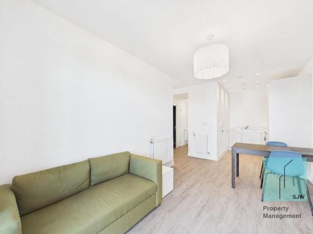 Apartment for rent in Preston, Greater London