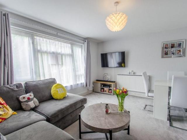 Apartment for rent in St Nicholas, Stevenage