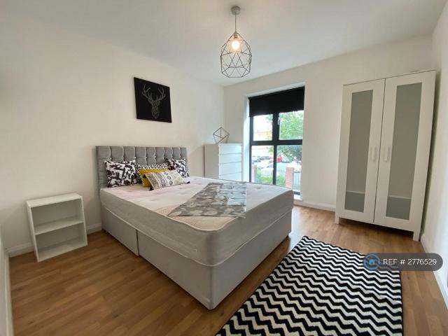 Flat for rent in St Matthew's, Old Wharf