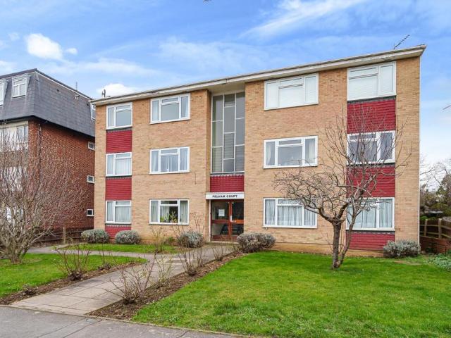 Flat for rent in Longlands, Halfway Street