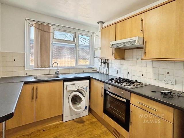 Flat for rent in Plasnewydd, Falcon Lodge