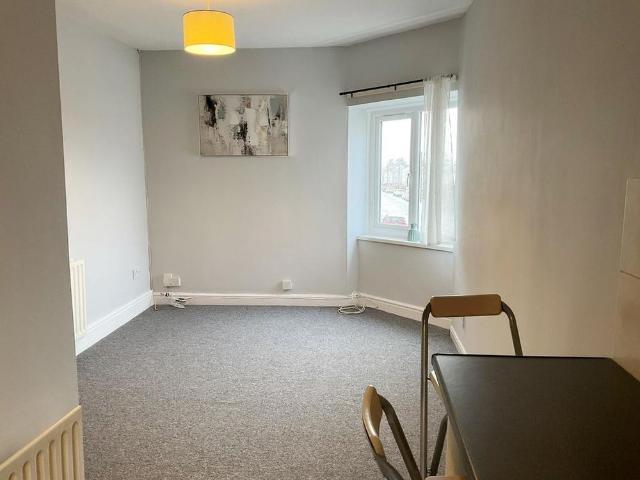 Apartment for rent in Loughor, Wales
