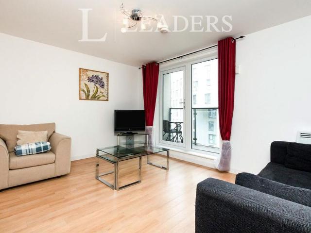 Apartment for rent in Horsell, Woking