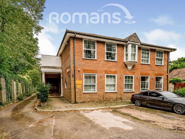 Flat for rent in Farnham Common, Isle Of Man