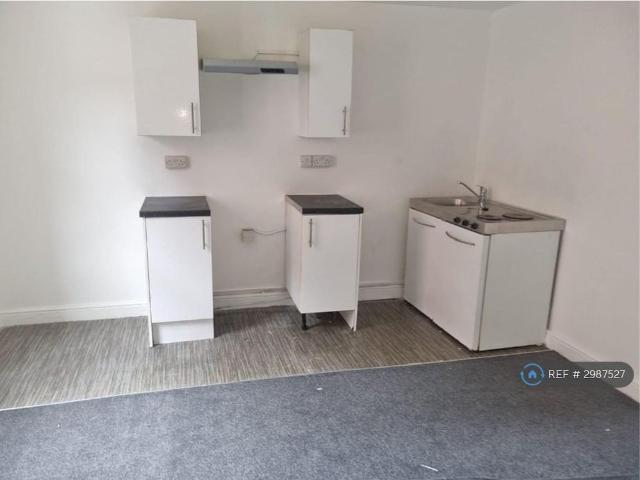 Apartment for rent in Caldermill, East Midlands