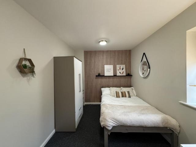 Flat for rent in Haddon, East Midlands