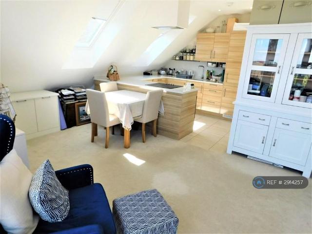 Apartment for rent in Frinton and Walton, Dale Hill