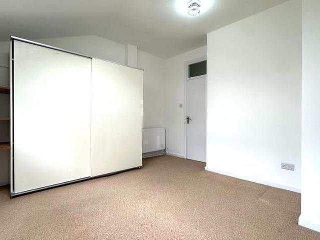 Apartment for rent in Brownswood Park, Stoke Newington