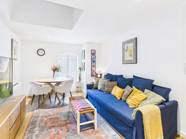 Apartment for rent in North Woolwich, Greater London