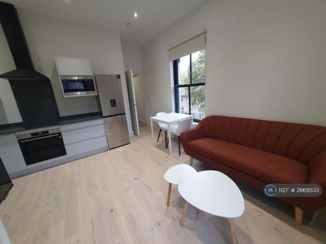 Apartment for rent in Saint George's, South Yorkshire