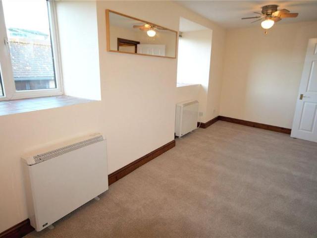 Apartment for rent in Lucastes, Mid Sussex