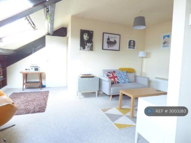 Apartment for rent in Greaves, Bare