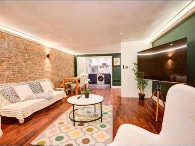 Apartment for rent in London Borough of Lambeth, Greater London
