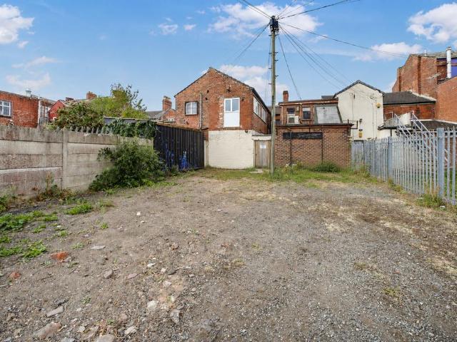 Flat for rent in Wargrave, Earlestown