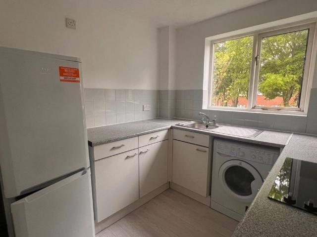 Apartment for rent in Navestock Side, Essex