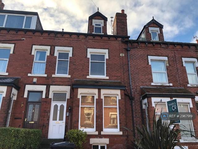 Flat for rent in Roundhay, West Yorkshire