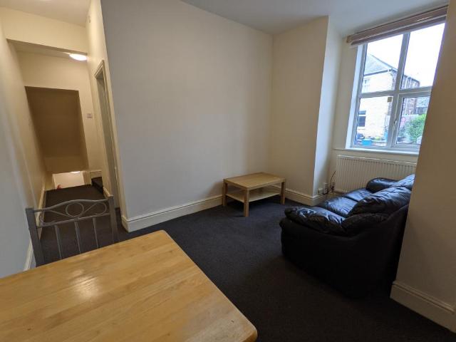 Flat for rent in Withington, Georgia