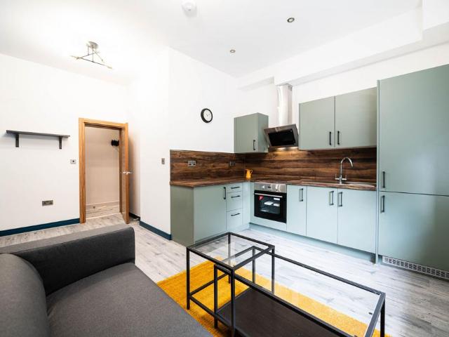 Flat for rent in Ashton-under-Lyne, Tameside
