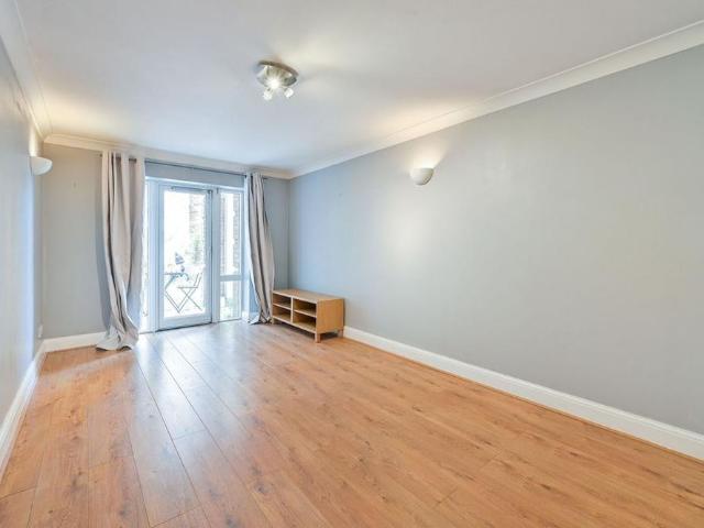 Apartment for rent in Rotherhithe, Greater London