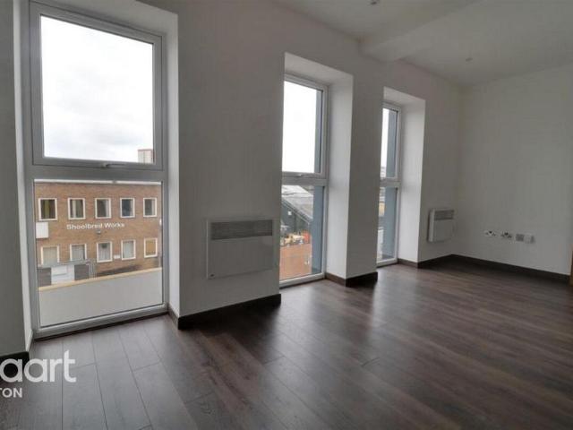 Apartment for rent in Spring Park, Luton