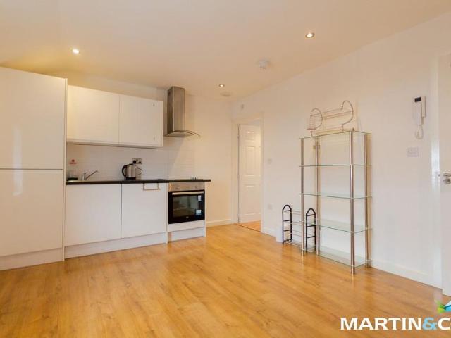 Apartment for rent in Bearwood, West Midlands