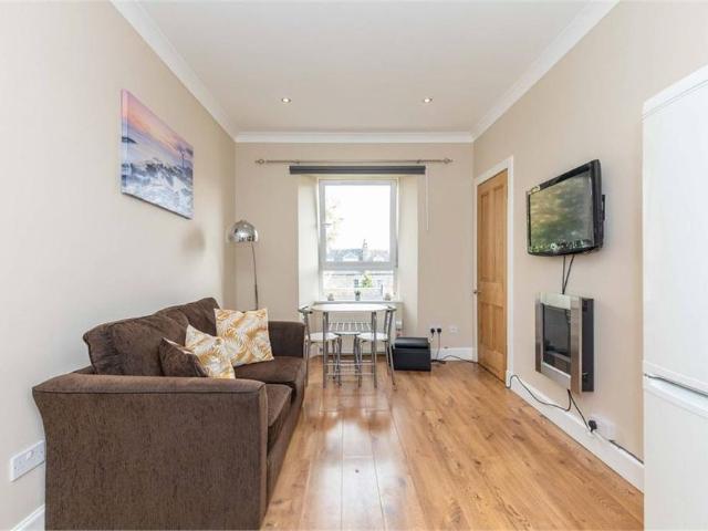 Apartment for rent in Leith, Scotland