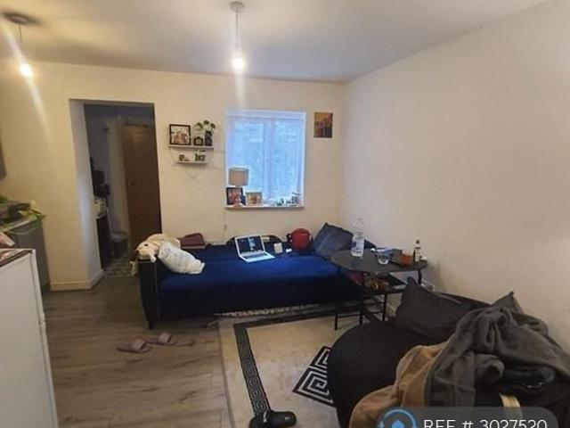 Apartment for rent in The Haulgh, Lee Bank