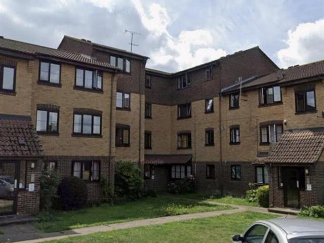 Flat for rent in Grays, Essex