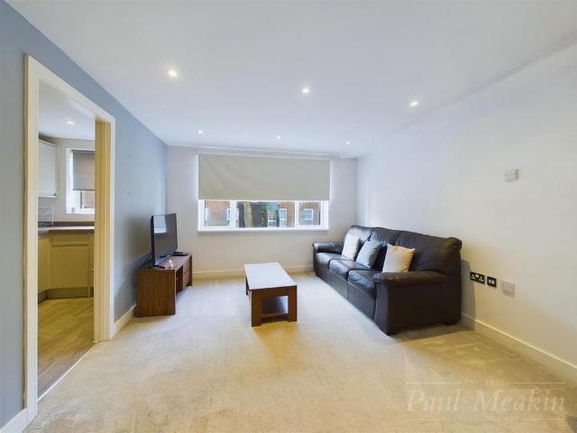 Apartment for rent in London Borough of Croydon, Forestdale