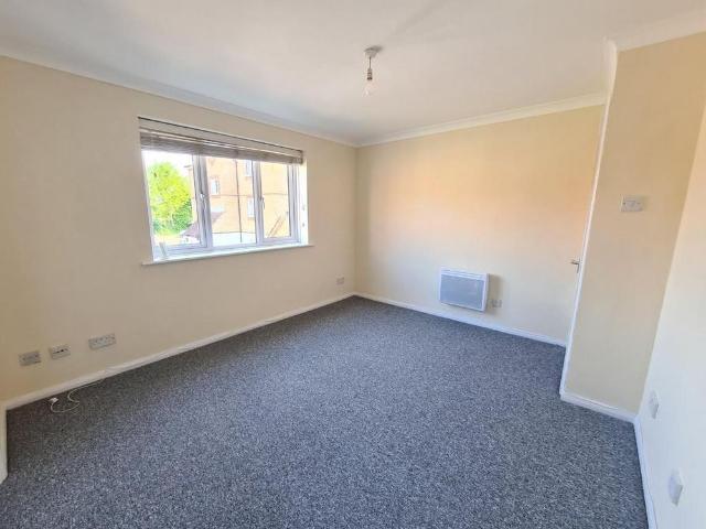 Apartment for rent in London Borough of Sutton, Greater London
