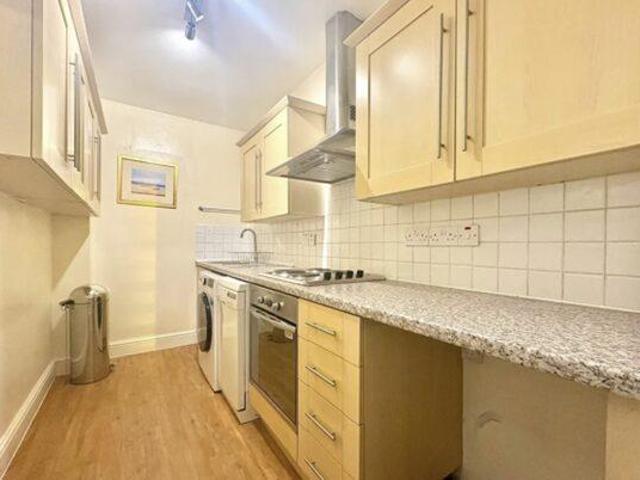 Flat for rent in Paddington, Greater London