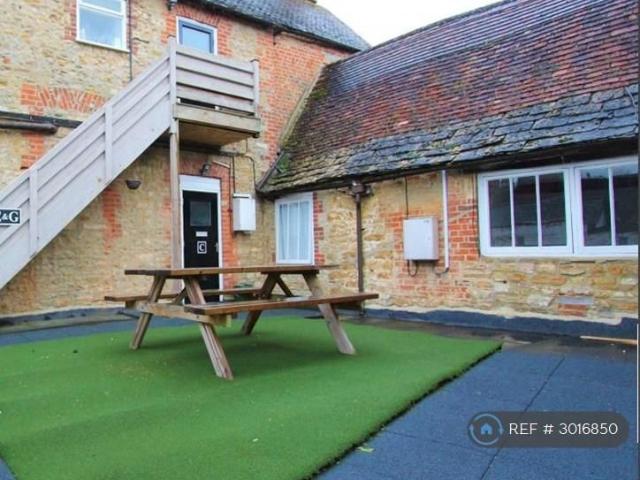 Apartment for rent in Great Faringdon, Dromore