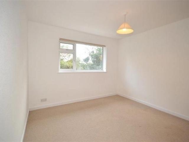Apartment for rent in St Albans, Five Acres