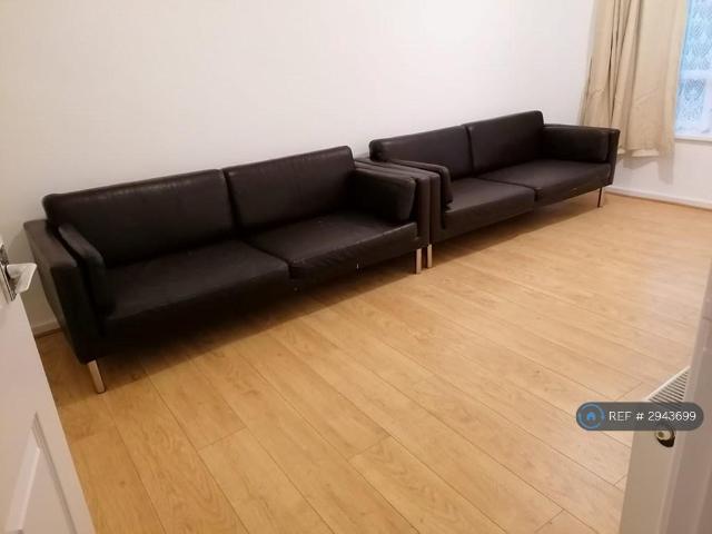 Flat for rent in Cookridge, West Yorkshire