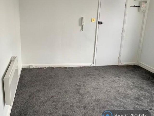 Flat for rent in Clapham, West Sussex