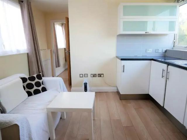 Apartment for rent in Yiewsley, Greater London