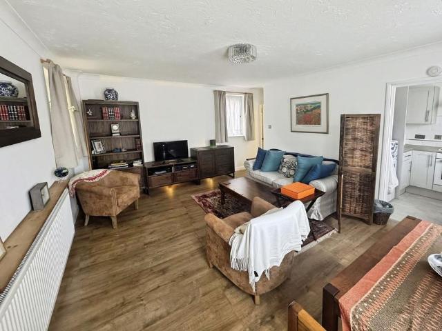 Apartment for rent in Egham, Runnymede
