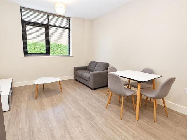 Apartment for rent in Greenflag, Leeds