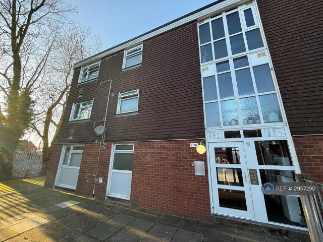 Flat for rent in Avenham, Higher Bartle