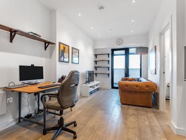 Apartment for rent in Slough