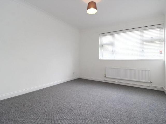 Apartment for rent in Jackmans Estate, King's Walden