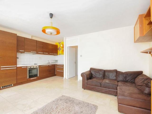 Apartment for rent in Kennington, Greater London