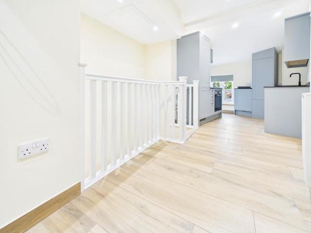 Apartment for rent in Usk