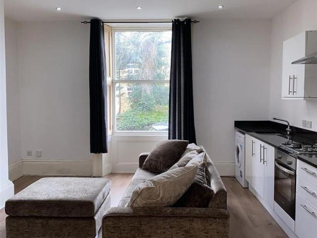 Apartment for rent in Woolshops, Halifax