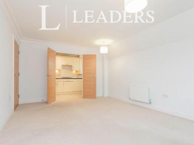 Apartment for rent in Red Hill, Surrey