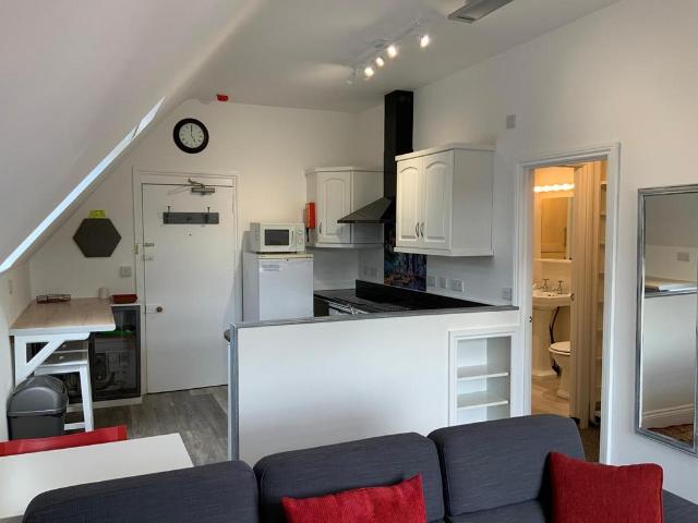 Flat for rent in West Cliff, Bournemouth