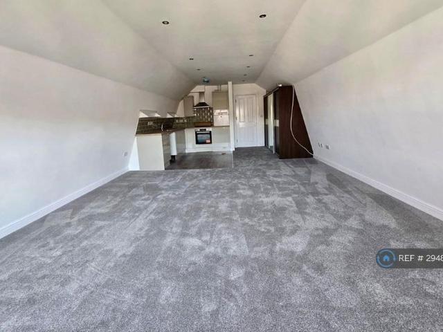 Apartment for rent in Blacklands, Guestling Green