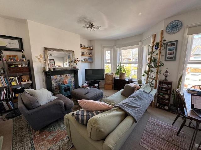 Apartment for rent in Withycombe, Budlake